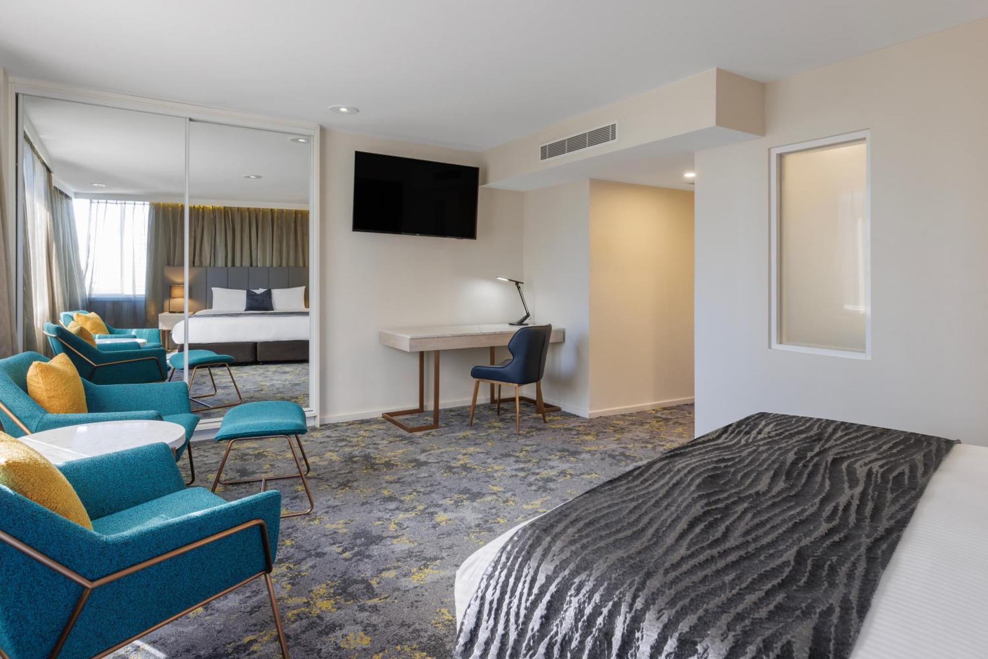 Premier King Room,1709899201:JPEG