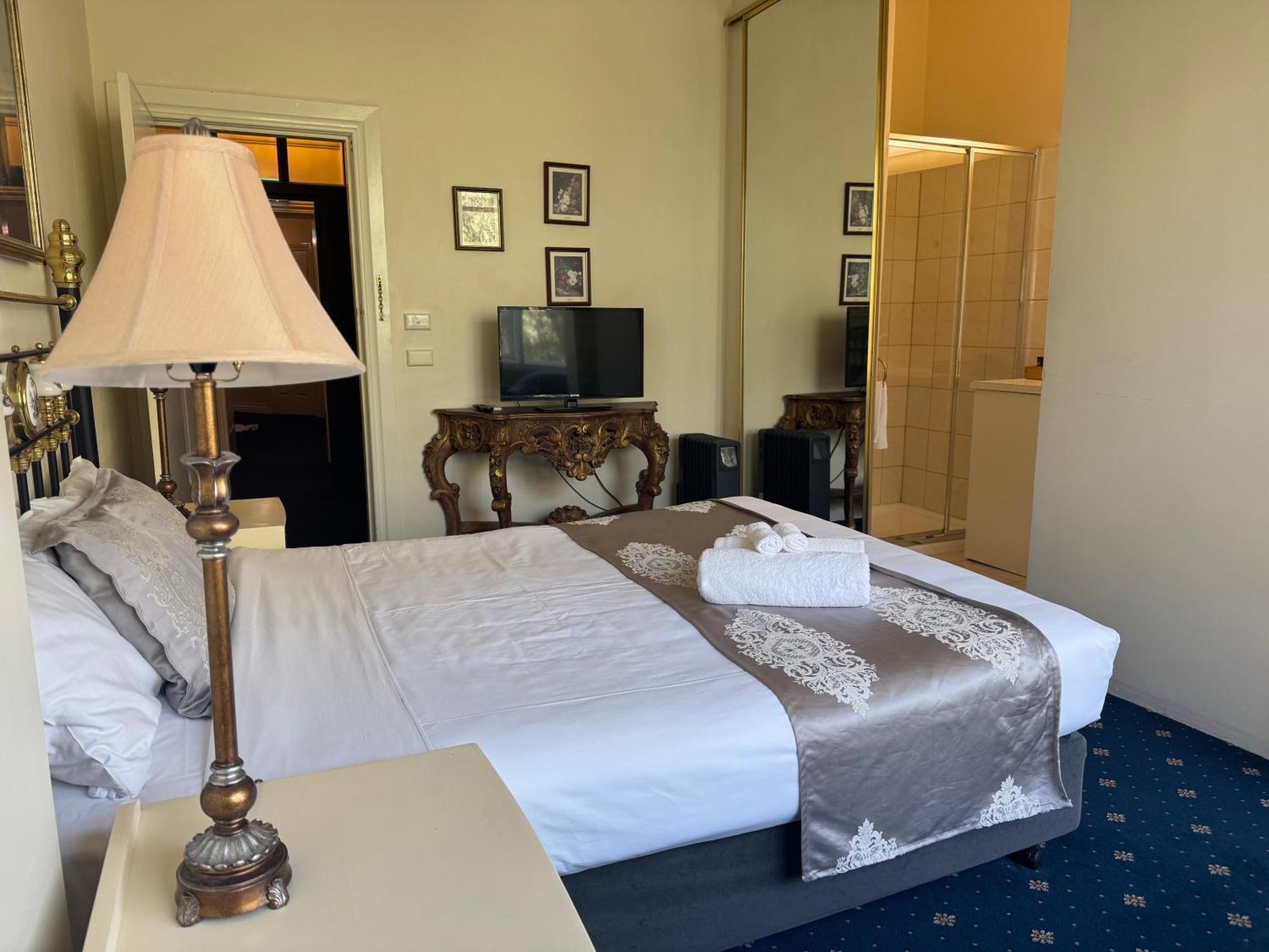 Chambre Lit Queen-Size Deluxe