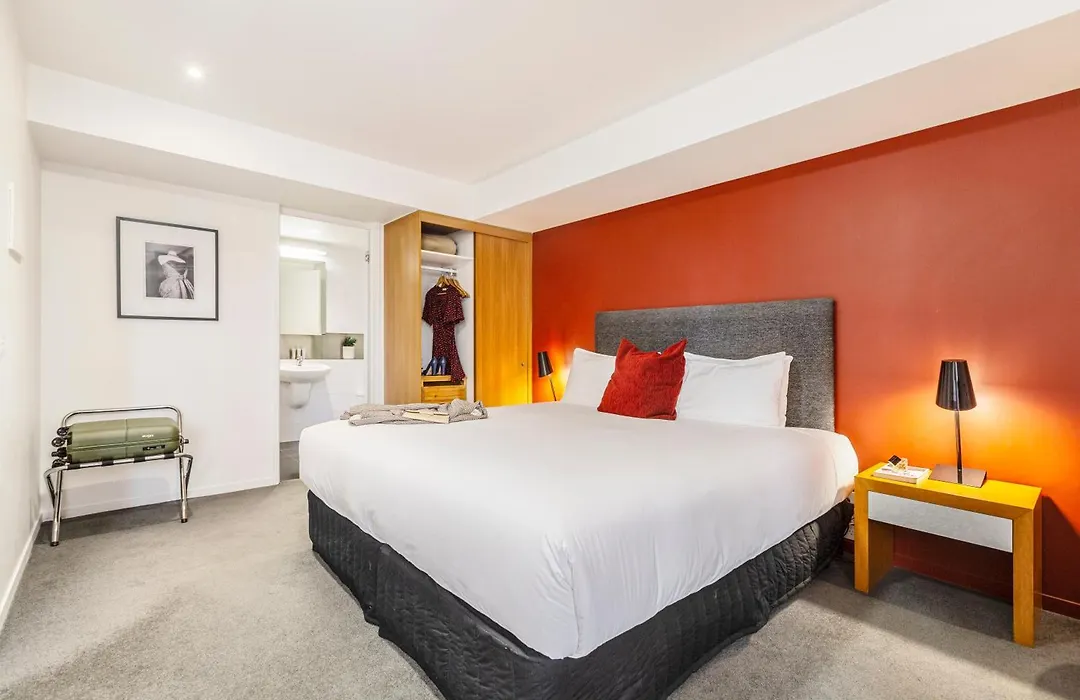 Punthill Apartment Hotel - Little Bourke-1