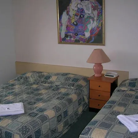 H & D Apartments-3