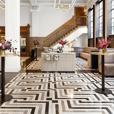 Hilton Melbourne Little Queen Street-2