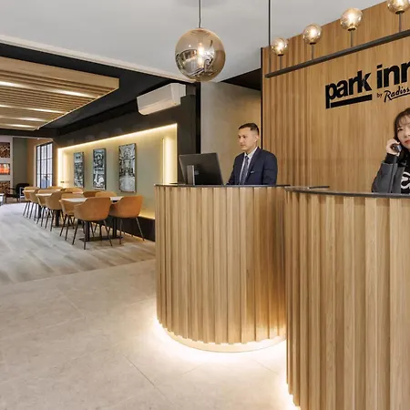 Park Inn By Radisson Melbourne Carlton-3