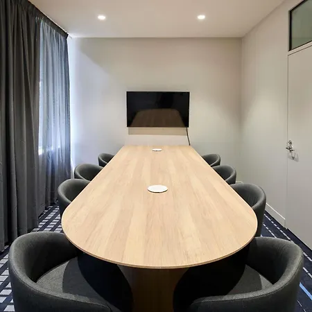 Novotel Melbourne Preston-3